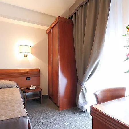 Guest house Monna Clara 2*
