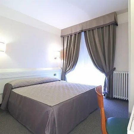 Guest house Monna Clara 2*