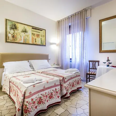 Monna Clara Pensión Florencia